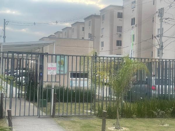 Vende-se em Rio De Janeiro-RJ  apto, 40.00 de área total, 40.00 de área privativa,  2_qto(s), WC, 1_sala(s), cozinha, 1_vaga(s) de garagem.