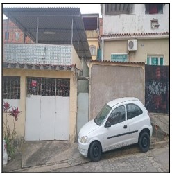 Vende-se em Rio De Janeiro-RJ  Casa, 64.00 de área privativa, 125.55 de área do terreno.