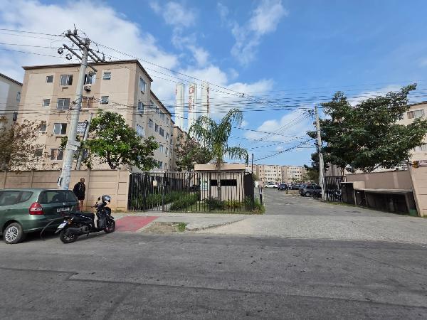 Vende-se em Rio De Janeiro-RJ  apto, 69.08 de área total, 40.55 de área privativa,  2_qto(s), a.serv, WC, 1_sala(s), cozinha, 1_vaga(s) de garagem.