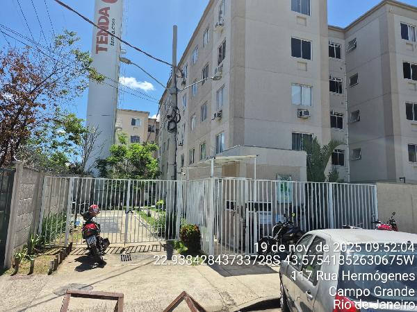 Vende-se em Rio De Janeiro-RJ  apto, 40.00 de área total, 40.00 de área privativa,  2_qto(s), WC, 1_sala(s), cozinha, 1_vaga(s) de garagem.