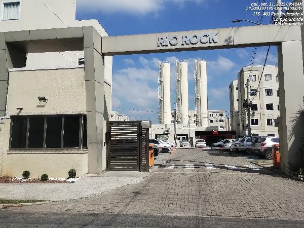 Vende-se em Rio De Janeiro-RJ  apto, 45.30 de área total, 45.30 de área privativa,  2_qto(s), WC, 1_sala(s), cozinha.