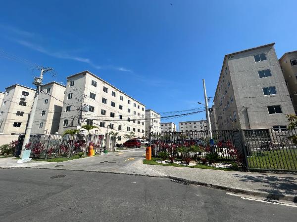 Vende-se em Rio De Janeiro-RJ  apto, 40.00 de área total, 40.00 de área privativa,  2_qto(s), a.serv, WC, 1_sala(s), cozinha.