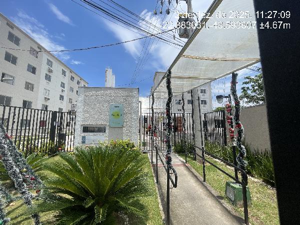 Vende-se em Rio De Janeiro-RJ  apto, 79.68 de área total, 40.54 de área privativa,  2_qto(s), a.serv, WC, 1_sala(s), cozinha, 1_vaga(s) de garagem.