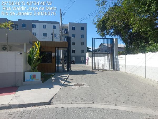 Vende-se em Rio De Janeiro-RJ  apto, 45.00 de área total, 45.00 de área privativa,  2_qto(s), a.serv, WC, 1_sala(s), cozinha, 1_vaga(s) de garagem.