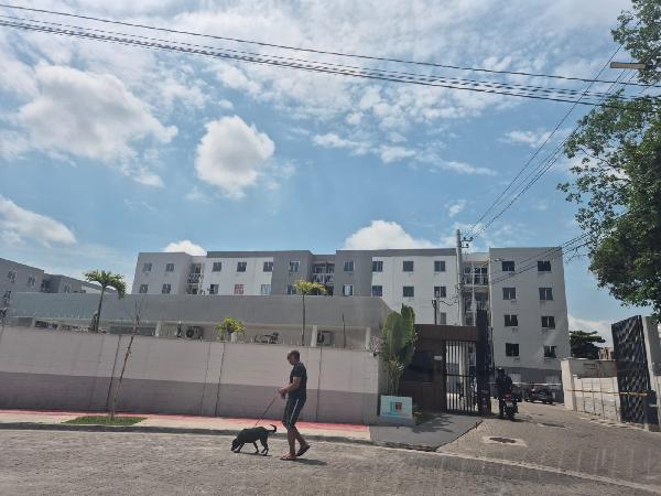 Vende-se em Rio De Janeiro-RJ  apto, 45.00 de área total, 45.00 de área privativa,  2_qto(s), 1_sala(s), cozinha, 1_vaga(s) de garagem.