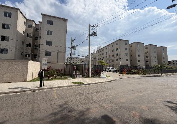 Vende-se em Rio De Janeiro-RJ  apto, 40.00 de área total, 40.00 de área privativa,  2_qto(s), a.serv, WC, 1_sala(s), cozinha, 1_vaga(s) de garagem.