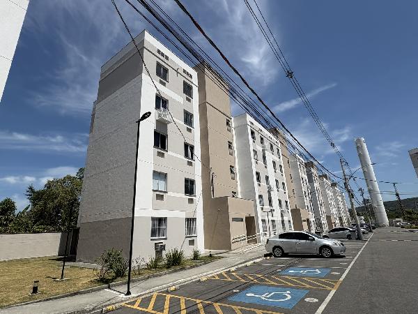 Vende-se em Rio De Janeiro-RJ  apto, 43.70 de área total, 43.70 de área privativa,  2_qto(s), a.serv, WC, 1_sala(s), cozinha, 1_vaga(s) de garagem.