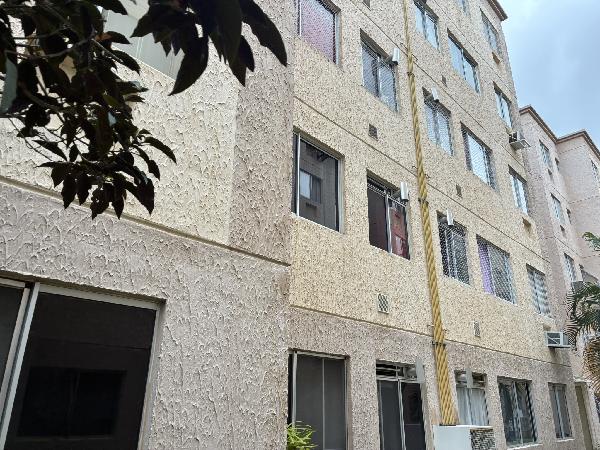 Vende-se em Rio De Janeiro-RJ  apto, 68.83 de área total, 43.39 de área privativa,  2_qto(s), WC, 1_sala(s), cozinha.