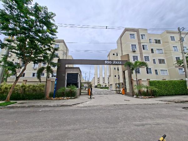 Vende-se em Rio De Janeiro-RJ  apto, 77.33 de área total, 41.19 de área privativa,  2_qto(s), WC, 1_sala(s), cozinha.