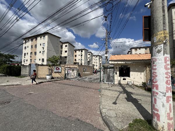 Vende-se em Rio De Janeiro-RJ  apto, 51.48 de área total, 44.82 de área privativa,  2_qto(s), WC, 1_sala(s), cozinha, 1_vaga(s) de garagem.
