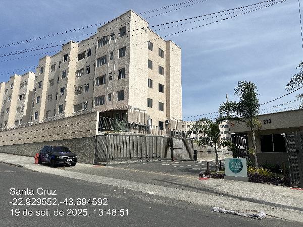 Vende-se em Rio De Janeiro-RJ  apto, 68.31 de área total, 41.19 de área privativa,  2_qto(s), WC, 1_sala(s), cozinha.