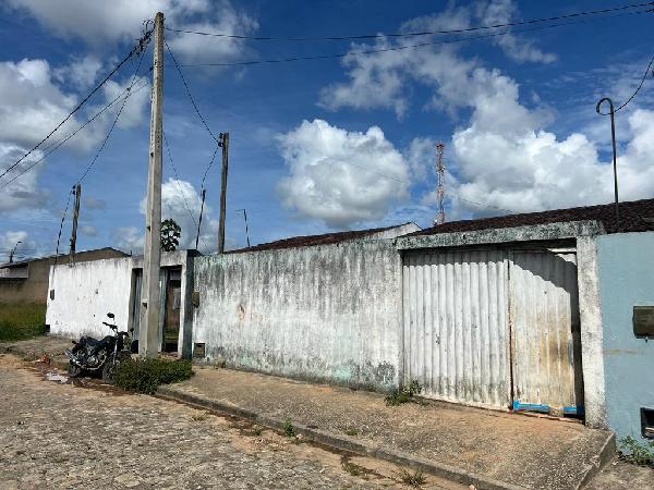 Vende-se em Rio Largo-AL  Casa, 53.58 de área privativa, 126.00 de área do terreno,  3_qto(s), a.serv, WC, 1_sala(s), cozinha.