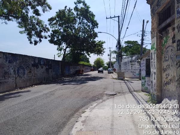 Vende-se em Rio De Janeiro-RJ  Casa, 172.50 de área total, 36.00 de área privativa, 188.00 de área do terreno,  2_qto(s), a.serv, WC, 1_sala(s), cozinha, Terraco.