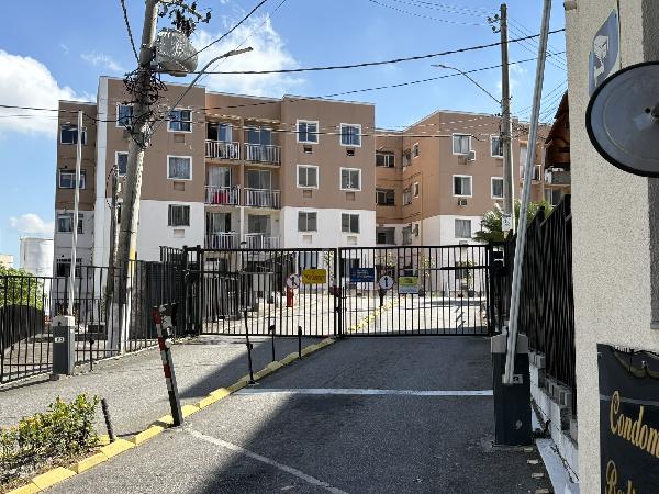 Vende-se em Rio De Janeiro-RJ  apto, 43.00 de área total, 43.38 de área privativa,  2_qto(s), a.serv, WC, 1_sala(s), cozinha, 1_vaga(s) de garagem.