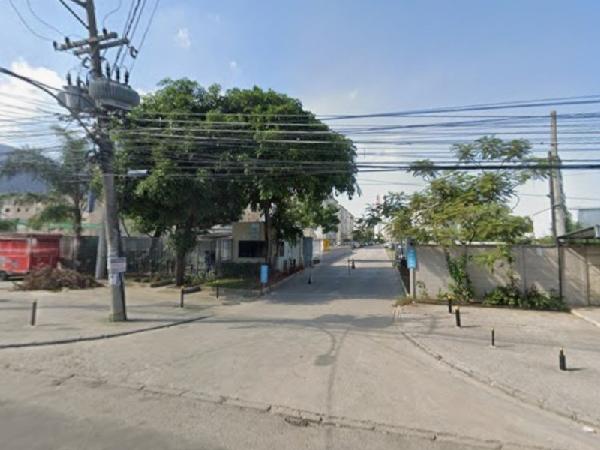 Vende-se em Rio De Janeiro-RJ  apto, 66.03 de área total, 40.54 de área privativa,  2_qto(s), 1_sala(s), cozinha.