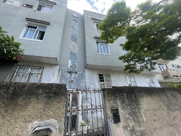 Vende-se em Rio De Janeiro-RJ  apto, 50.00 de área total, 50.00 de área privativa,  2_qto(s), a.serv, WC, 1_sala(s), cozinha.