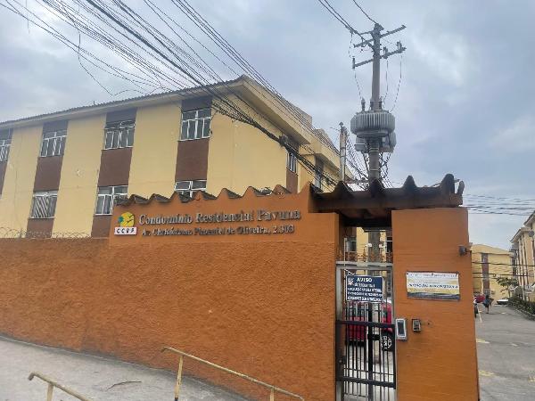 Vende-se em Rio De Janeiro-RJ  apto, 49.00 de área total, 49.00 de área privativa,  2_qto(s), a.serv, WC, 1_sala(s), cozinha, 1_vaga(s) de garagem.