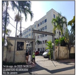 Vende-se em Rio De Janeiro-RJ  apto, 52.08 de área privativa, 0.00 de área do terreno.