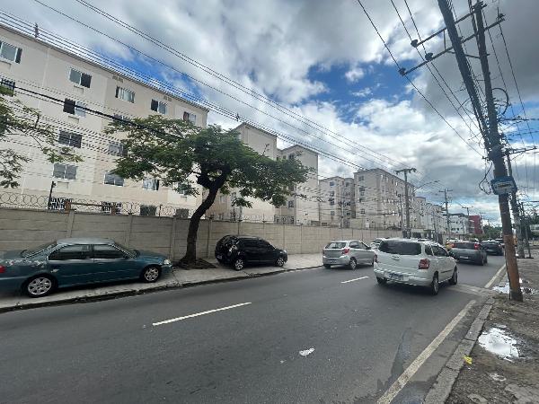 Vende-se em Rio De Janeiro-RJ  apto, 40.00 de área total, 99.44 de área privativa,  2_qto(s), a.serv, WC, 1_sala(s), cozinha.