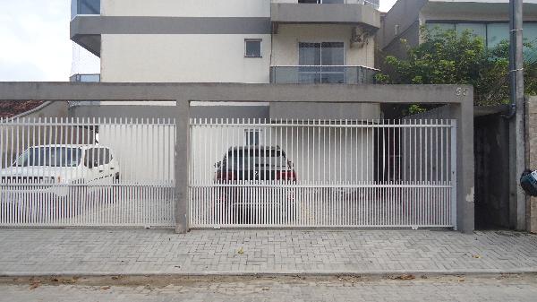 Vende-se em Itapoa-SC  apto, 81.00 de área total, 78.49 de área privativa,  3_qto(s), a.serv, WC, 1_sala(s), cozinha, 1_vaga(s) de garagem.