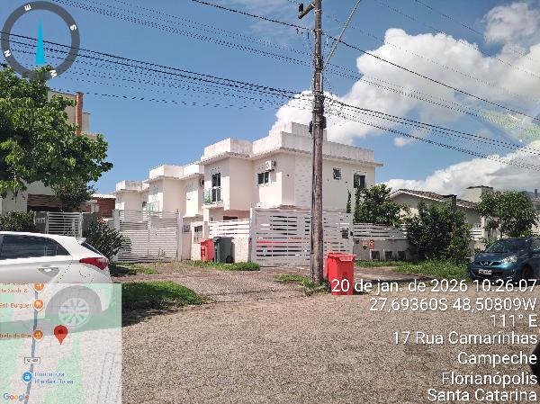 Vende-se em Florianopolis-SC  Casa, 127.66 de área total, 114.66 de área privativa, 187.40 de área do terreno,  3_qto(s), a.serv, WC, 1_sala(s), cozinha, 1_vaga(s) de garagem.
