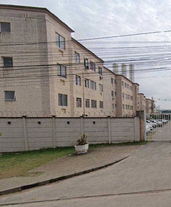 Vende-se em Rio De Janeiro-RJ  apto, 72.15 de área total, 43.39 de área privativa,  2_qto(s), a.serv, WC, 1_sala(s), cozinha.