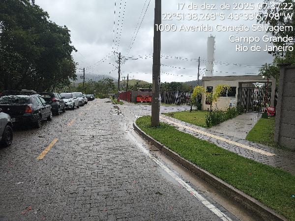 Vende-se em Rio De Janeiro-RJ  apto, 40.54 de área total, 40.54 de área privativa,  2_qto(s), a.serv, WC, 1_sala(s), cozinha.