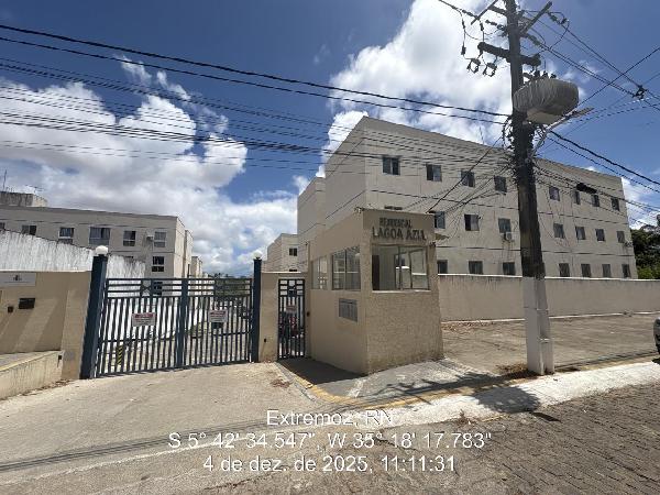 Vende-se em Extremoz-RN  apto, 60.94 de área total, 54.76 de área privativa,  2_qto(s), a.serv, WC, 1_sala(s), cozinha.