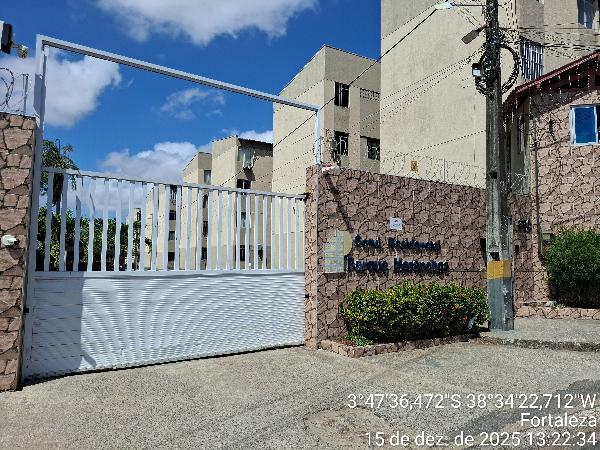 Vende-se em Fortaleza-CE  apto, 66.43 de área total, 60.20 de área privativa,  3_qto(s), WC, 1_sala(s), cozinha.