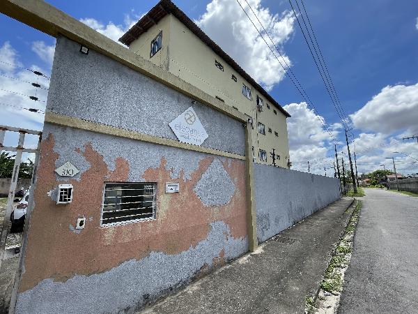 Vende-se em Fortaleza-CE  apto, 85.69 de área total, 64.90 de área privativa,  2_qto(s), WC, 1_sala(s), cozinha.