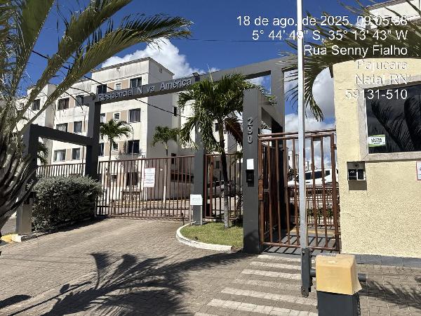 Vende-se em Natal-RN  apto, 71.21 de área total, 45.24 de área privativa,  2_qto(s), a.serv, WC, 1_sala(s), cozinha, 1_vaga(s) de garagem.