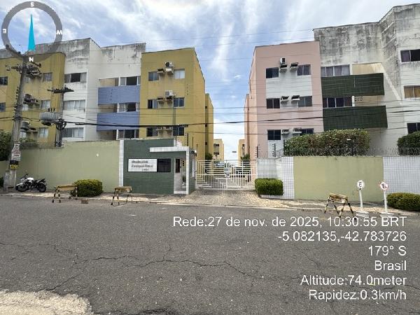 Vende-se em Teresina-PI  apto, 68.09 de área total, 68.09 de área privativa,  3_qto(s), a.serv, WC, 1_sala(s), cozinha, 1_vaga(s) de garagem.