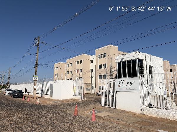 Vende-se em Teresina-PI  apto, 50.62 de área total, 46.19 de área privativa,  2_qto(s), a.serv, WC, 1_sala(s), cozinha, 1_vaga(s) de garagem.