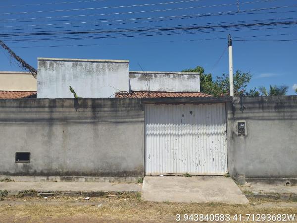 Vende-se em Piracuruca-PI  Casa, 66.00 de área privativa, 132.52 de área do terreno,  2_qto(s), a.serv, WC, 1_sala(s), cozinha, Terraco, 1_vaga(s) de garagem.