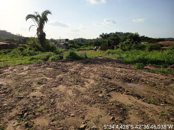 Vende-se em Monsenhor Gil-PI  Casa, 66.00 de área privativa, 300.00 de área do terreno,  2_qto(s), a.serv, WC, 1_sala(s), cozinha.