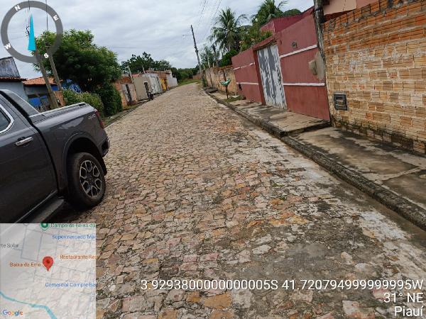 Vende-se em Piracuruca-PI  Casa, 70.00 de área total, 70.02 de área privativa,  2_qto(s), WC, 1_sala(s), cozinha.