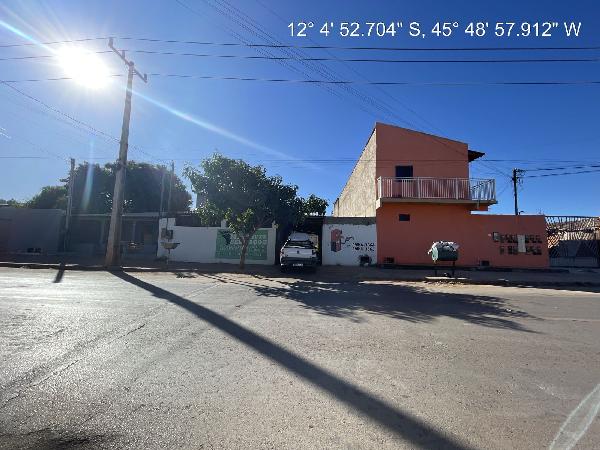 Vende-se em Luis Eduardo Magalhaes-BA  Casa, 110.18 de área total, 110.18 de área privativa, 400.00 de área do terreno.