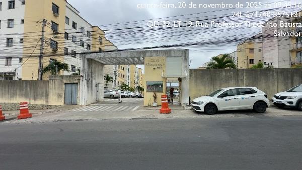 Vende-se em Lauro De Freitas-BA  apto, 45.70 de área privativa,  2_qto(s), varanda, a.serv, WC, 1_sala(s), cozinha, 1_vaga(s) de garagem.