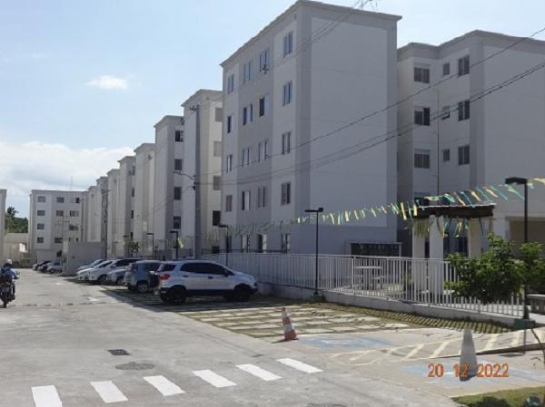 Vende-se em Salvador-BA  apto, 40.53 de área privativa,  2_qto(s), a.serv, WC, 1_sala(s), cozinha.