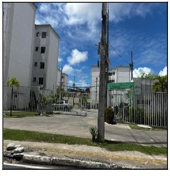 Vende-se em Lauro De Freitas-BA  apto, 84.66 de área total, 40.53 de área privativa,  2_qto(s), WC, 1_sala(s), cozinha, 1_vaga(s) de garagem.