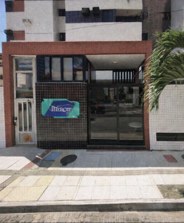 Vende-se em Maceio-AL  apto, 93.33 de área total, 66.07 de área privativa,  3_qto(s), varanda, WC, 1_sala(s), cozinha, 1_vaga(s) de garagem.