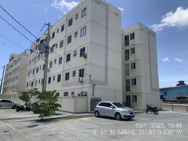 Vende-se em Maceio-AL  apto, 51.58 de área total, 41.95 de área privativa,  2_qto(s), WC, 1_sala(s), cozinha, 1_vaga(s) de garagem.