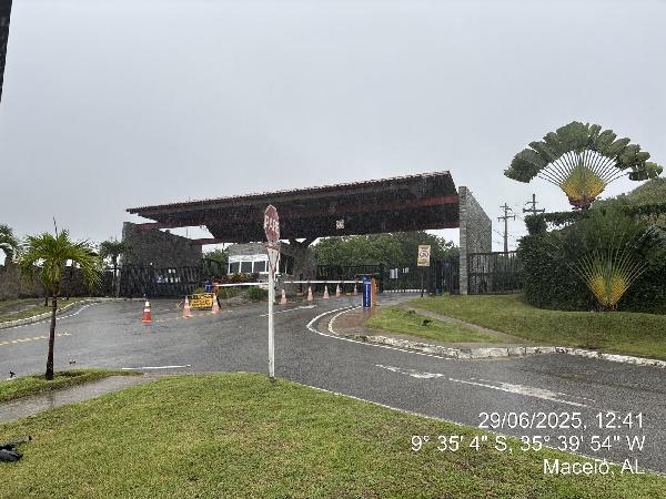 Vende-se em Maceio-AL  Casa, 60.66 de área privativa, 1099.21 de área do terreno.