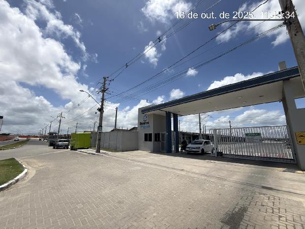 Vende-se em Maceio-AL  Casa, 79.26 de área total, 54.83 de área privativa, 79.26 de área do terreno,  2_qto(s), varanda, a.serv, WC, 1_sala(s), cozinha, 1_vaga(s) de garagem.