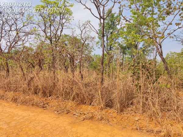 Vende-se em Luziania-GO  Terreno, 5625.00 de área do terreno.