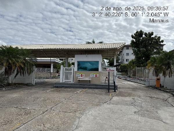 Vende-se em Manaus-AM  apto, 184.78 de área total, 63.89 de área privativa,  3_qto(s), a.serv, WC, 1_sala(s), cozinha, 1_vaga(s) de garagem.