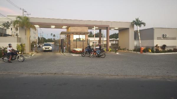 Vende-se em Feira De Santana-BA  apto, 46.90 de área total, 40.12 de área privativa,  2_qto(s), a.serv, WC, 1_sala(s), cozinha.