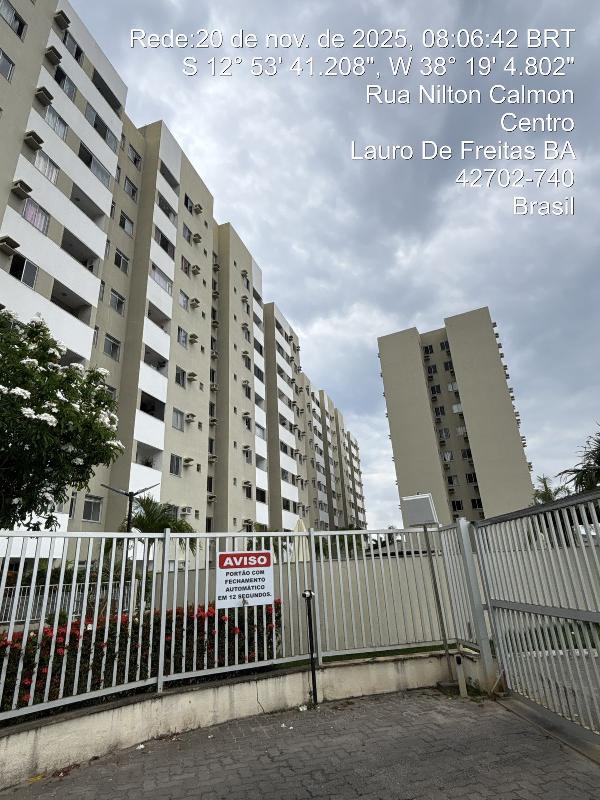 Vende-se em Lauro De Freitas-BA  apto, 81.24 de área total, 69.06 de área privativa,  3_qto(s), a.serv, WC, 1_sala(s), cozinha, 1_vaga(s) de garagem.