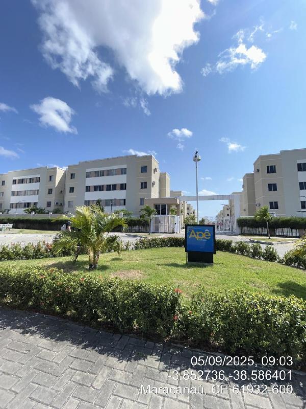 Vende-se em Maracanau-CE  apto, 67.86 de área total, 48.14 de área privativa,  2_qto(s), WC, 1_sala(s), cozinha, 1_vaga(s) de garagem.