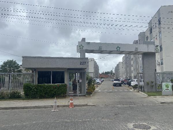 Vende-se em Fortaleza-CE  apto, 85.38 de área total, 45.92 de área privativa,  2_qto(s), a.serv, WC, 1_sala(s), cozinha, 1_vaga(s) de garagem.